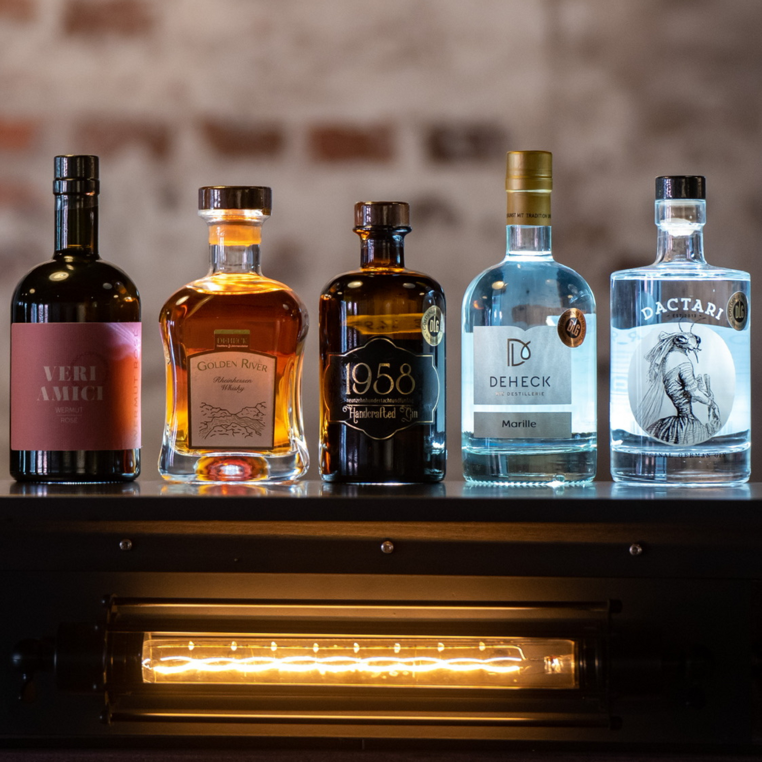 Deheck Spirituosen Gin Whiskey Wermut Brand Geist
