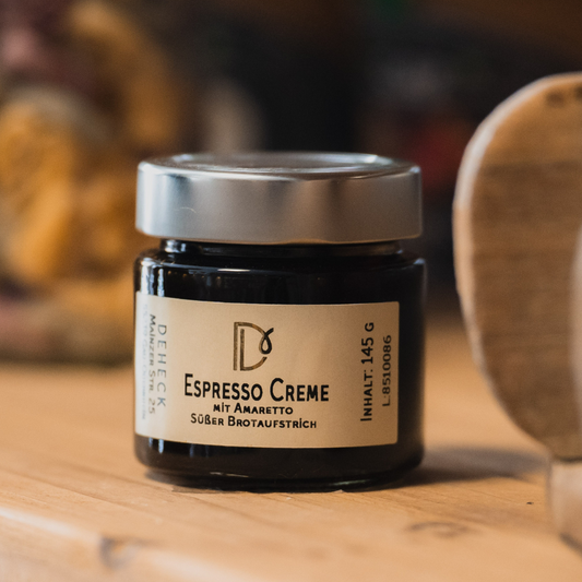 Espresso Amaretto Creme mit Schuss