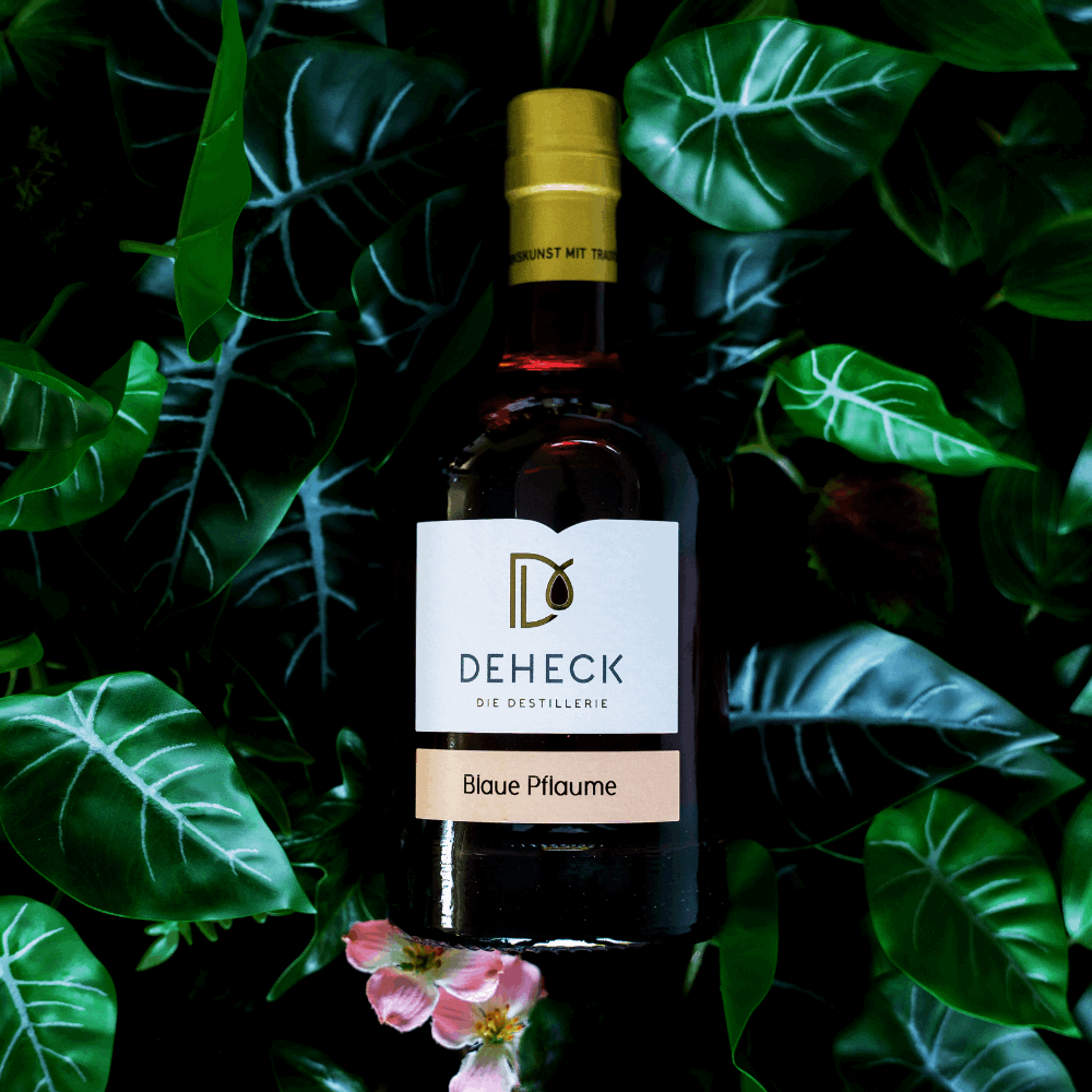 Pflaume Zimt Likör in der 500 ml Flasche von Deheck