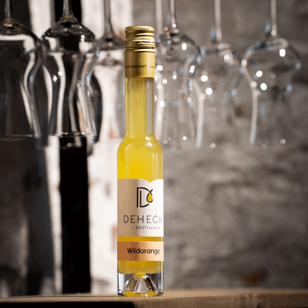 Wildorange Likör in 100 ml Flasche von der Destillerie und Likörmanufaktur Deheck