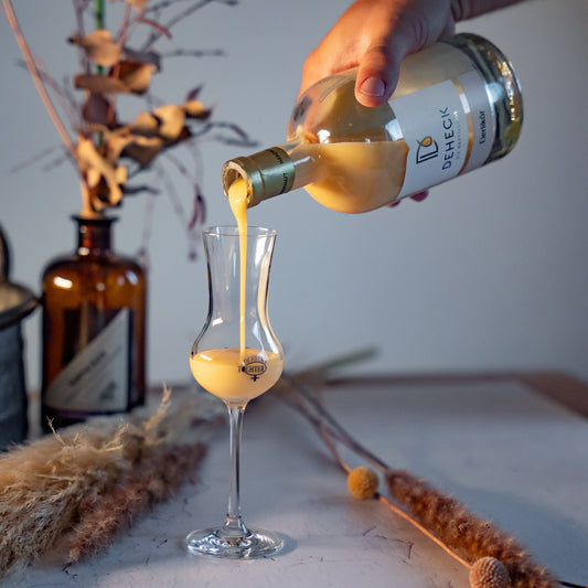 Butterscotch Likör mit 10% Whisky verfeinert I Flasche Glitzer-Motiv –  Destillerie & Likörmanufaktur Deheck