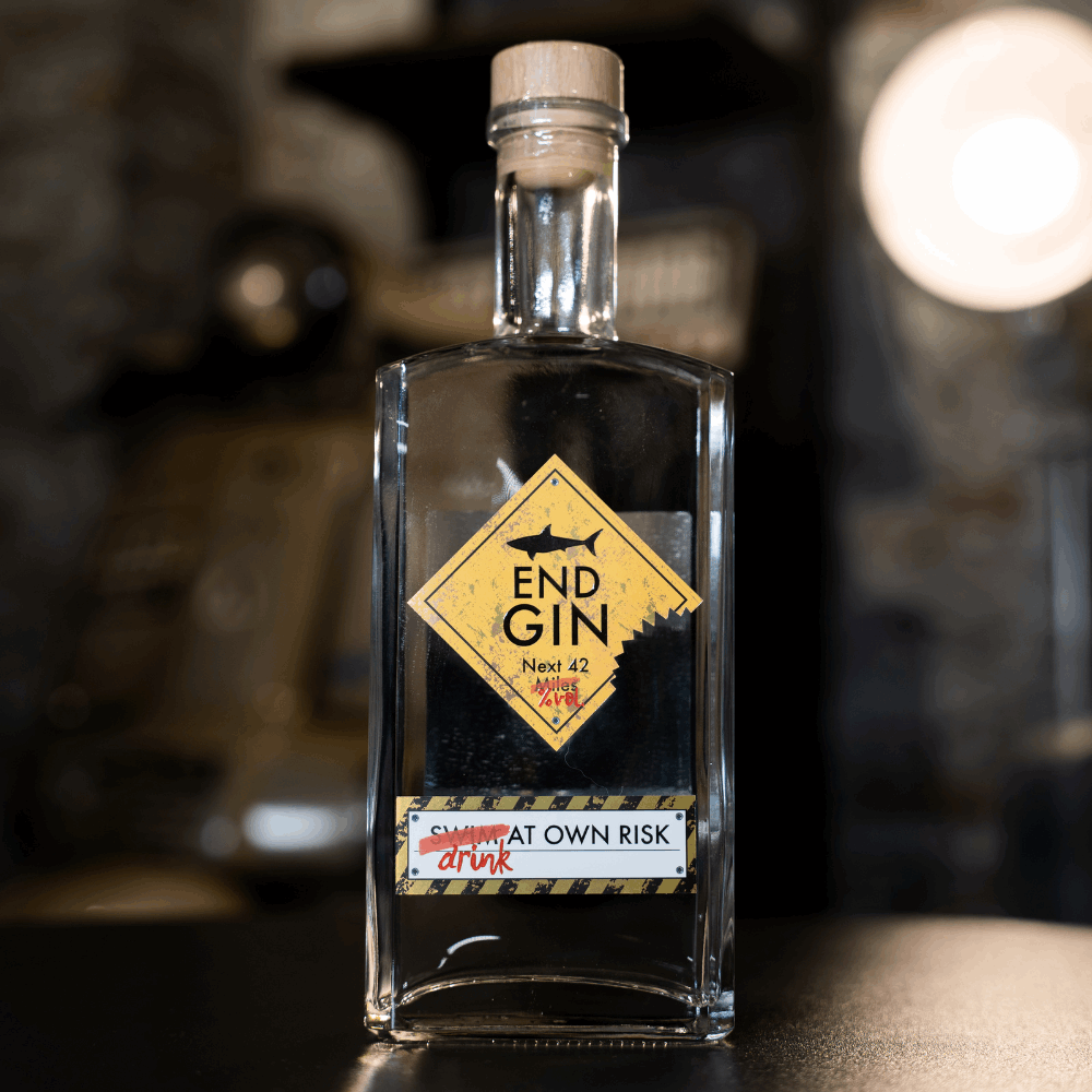 Hai End Old Tom Gin in 500 ml Flasche von der Destillerie und Likörmanufaktur Deheck