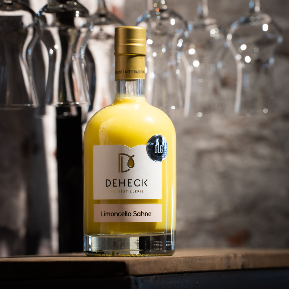 Limoncello Sahnelikör- Deheck Likör ab 6,50€ genießen – Destillerie ...