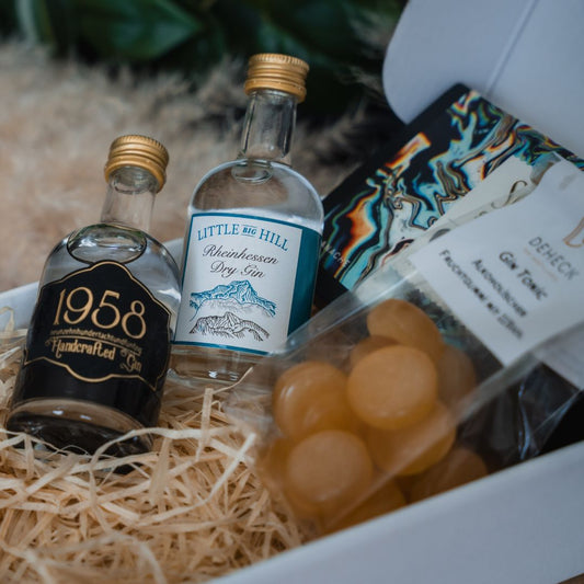 Gin Geschenkset Duo | Gin Geschenk mit Feinkost | Schokolade, Fruchtgummi & 2 Gins